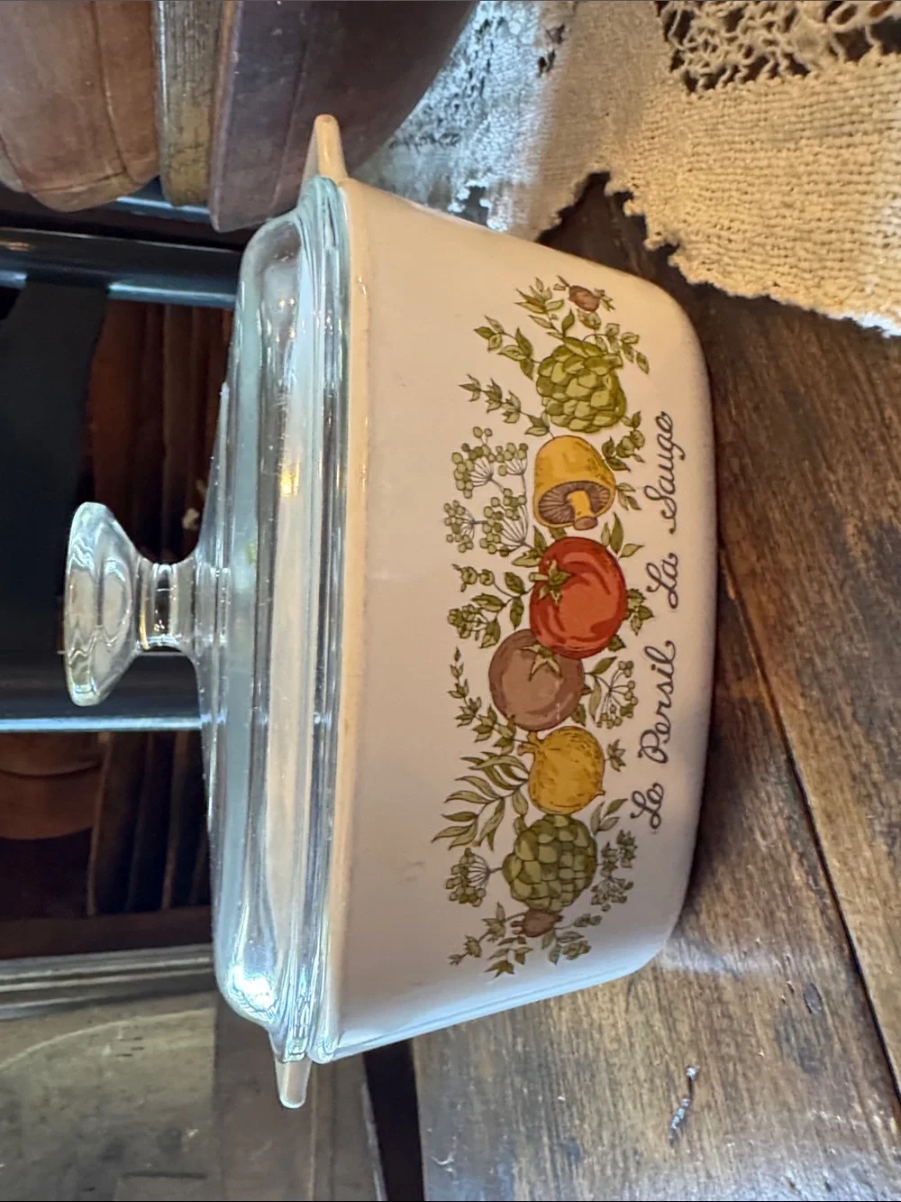 Vintage Pyrex Spice of Life 1.5 quart with lid